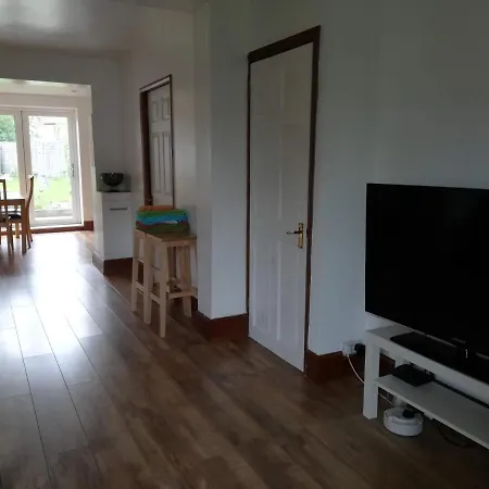 Comfy 3 Bed House Near Windsor Castle And Legoland Villa Exterior photo