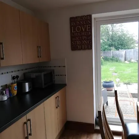 Comfy 3 Bed House Near Windsor Castle And Legoland Villa Exterior photo