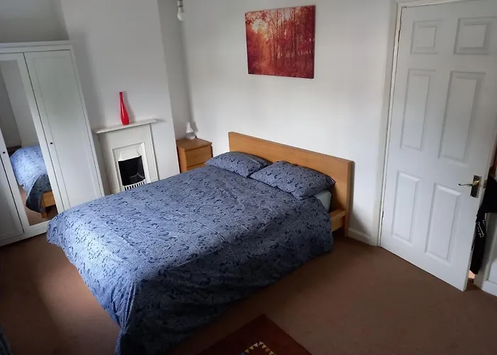 Comfy 3 Bed House Near Windsor Castle And Legoland