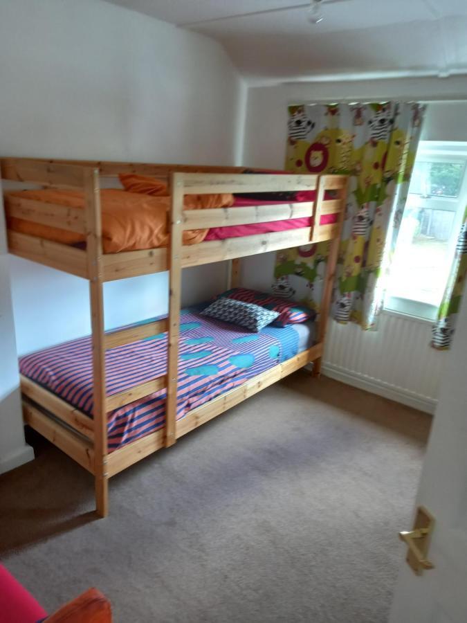 Comfy 3 Bed House Near Castle And Legoland Ferienhaus